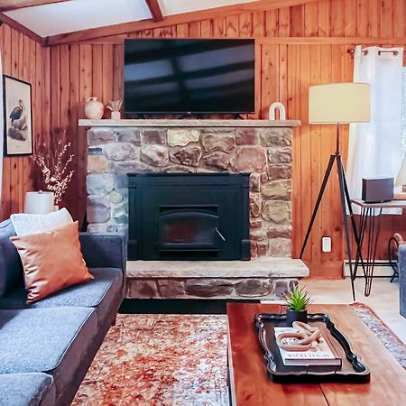 Stylish And Cozy Cabin, Walking Distance To Big Bass Lake Gouldsboro Zewnętrze zdjęcie