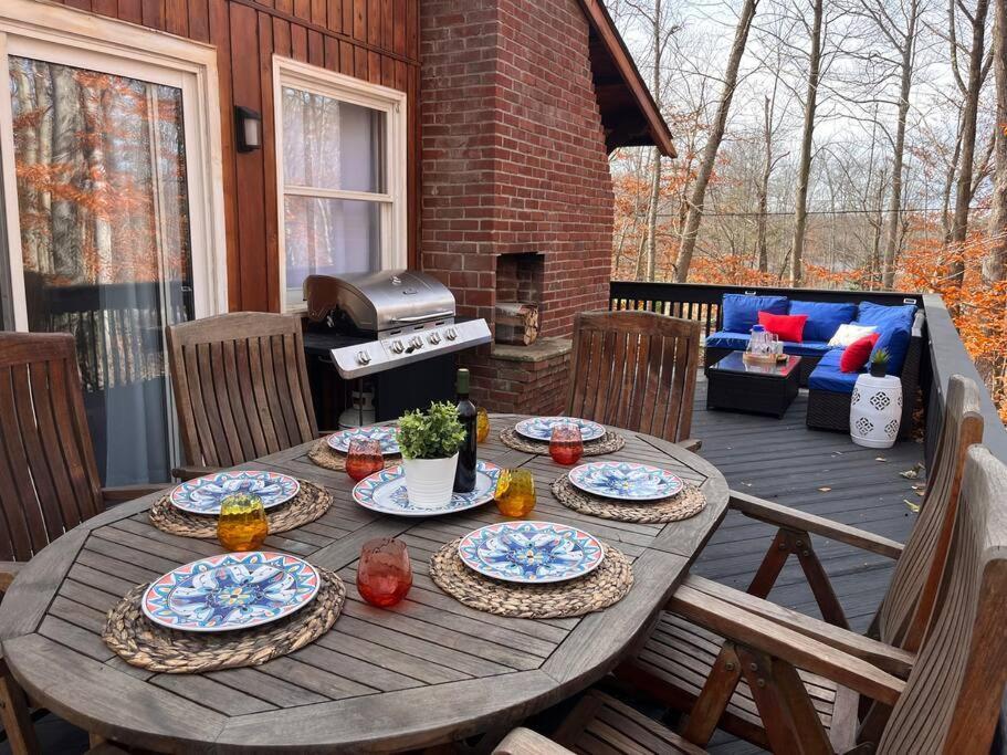 Stylish And Cozy Cabin, Walking Distance To Big Bass Lake Gouldsboro Zewnętrze zdjęcie